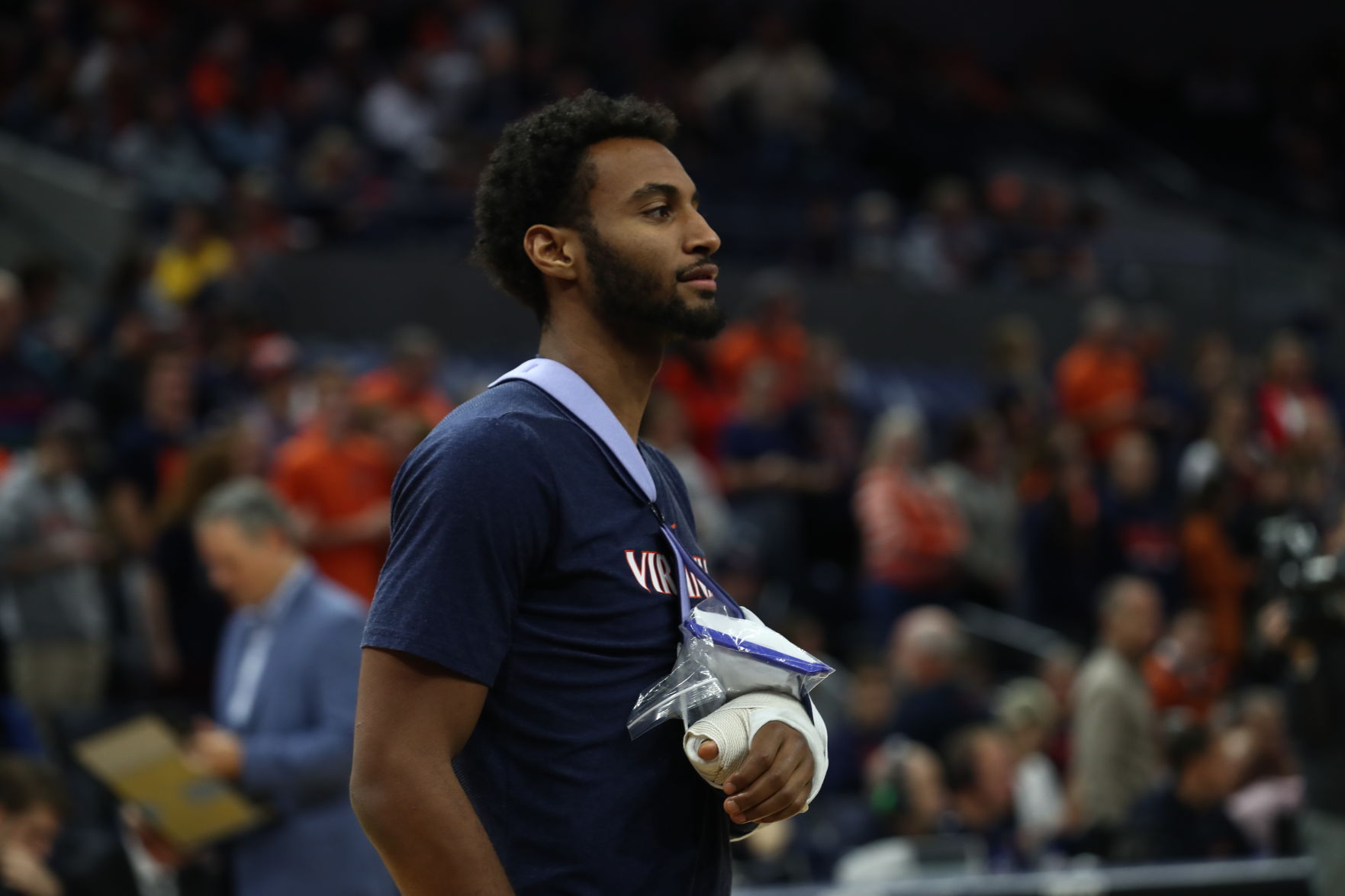 20191127_cdp_sports_uvabasketball129.JPG